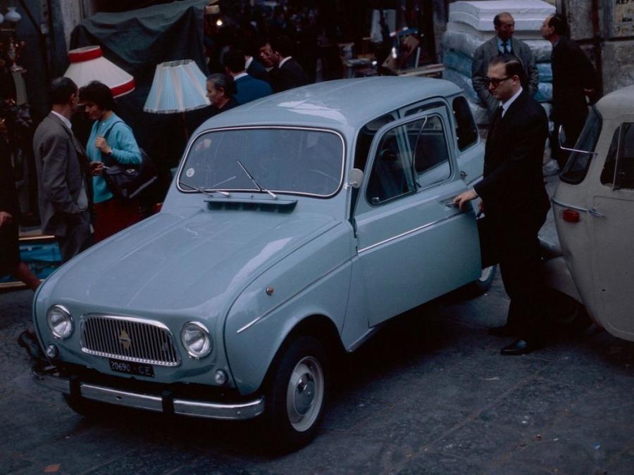  Renault 4 1961 года  (фото 10 из 10)